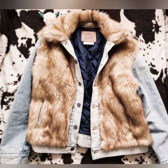 Levi's Jackets & Blazers - "LEVIS" WOMEN'S FAUX FUR JEAN JACKET- BLUE